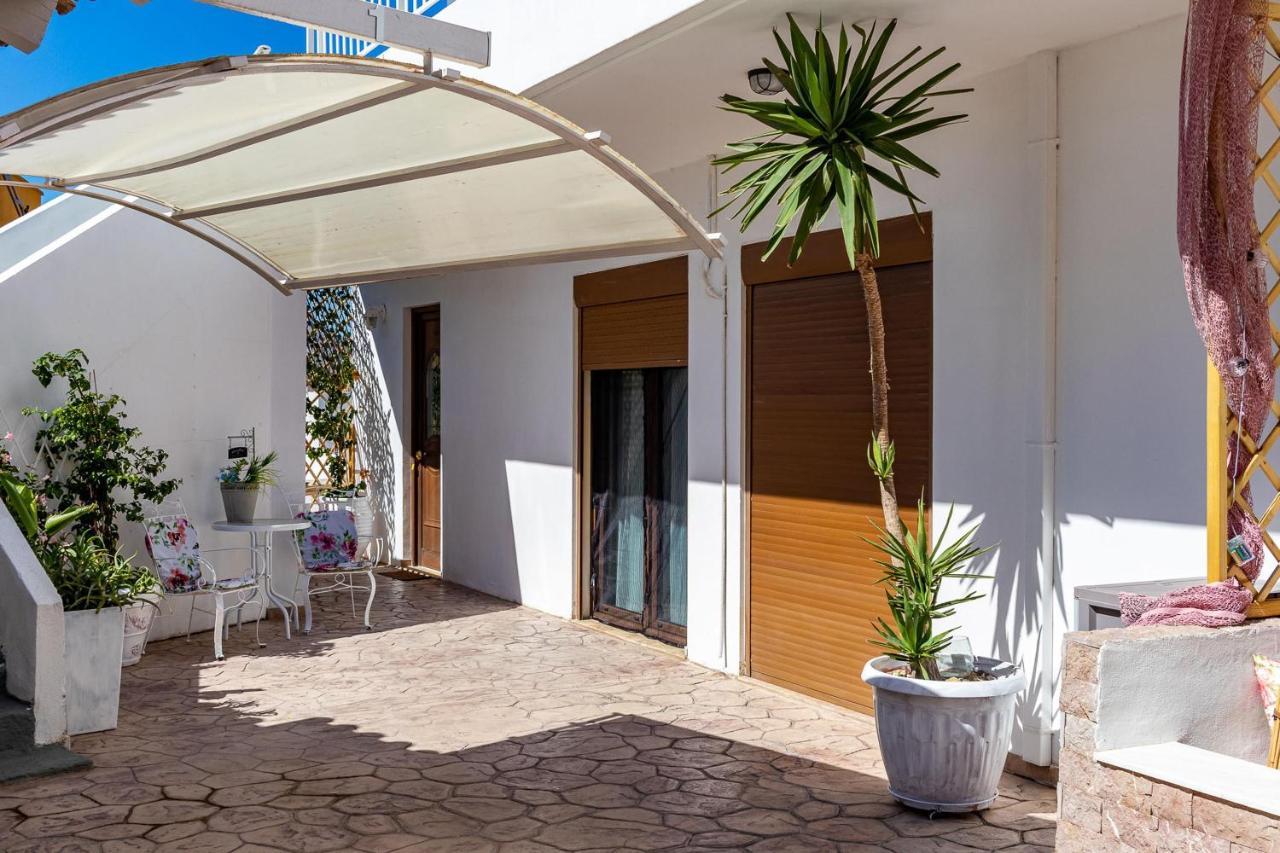 Evi'S Afandou Suite Exterior foto